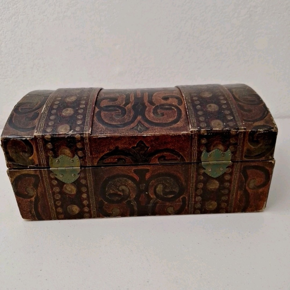 Vintage 1940s Toy Pirate Treasure Chest‎ with Caribbean Map Inside Lid  12.5" - Picture 13 of 16